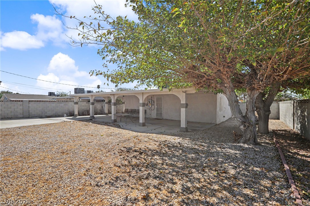 504 Holland Avenue Property Photo 8