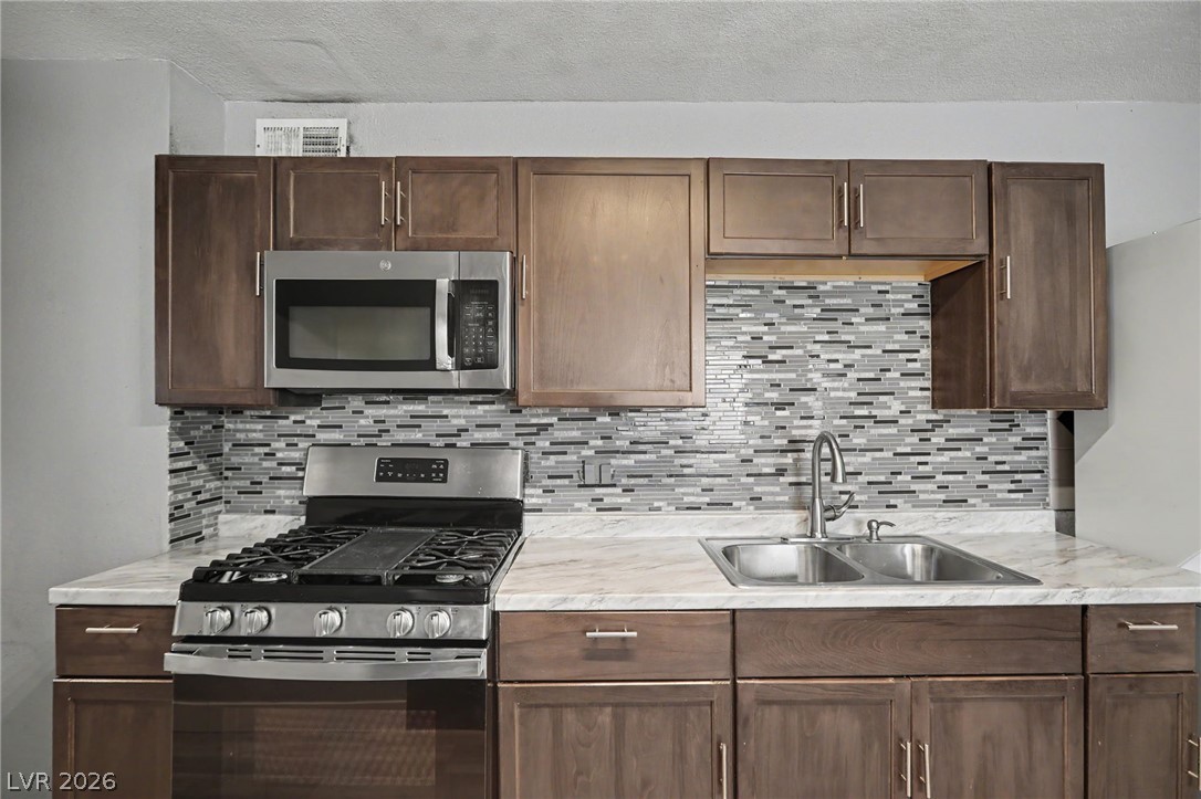 504 Holland Avenue Property Photo 14