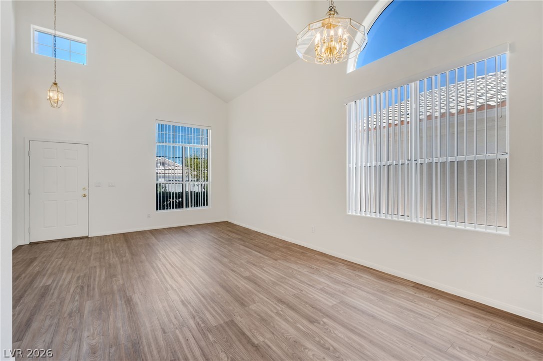 8117 Villa Finestra Drive Property Photo 8
