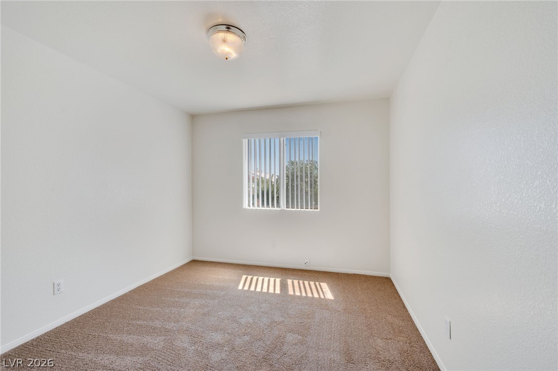 8117 Villa Finestra Drive Property Photo 9