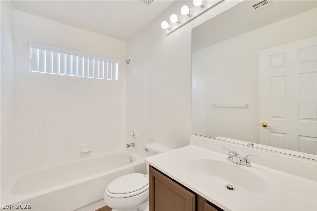 8117 Villa Finestra Drive Property Photo 10