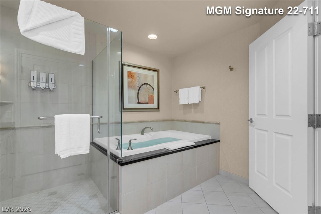 135 East Harmon Avenue 2211 Property Photo 36
