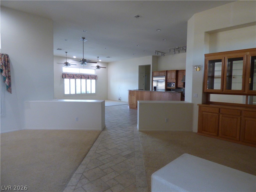 7695 Gilespie Street Property Photo 5