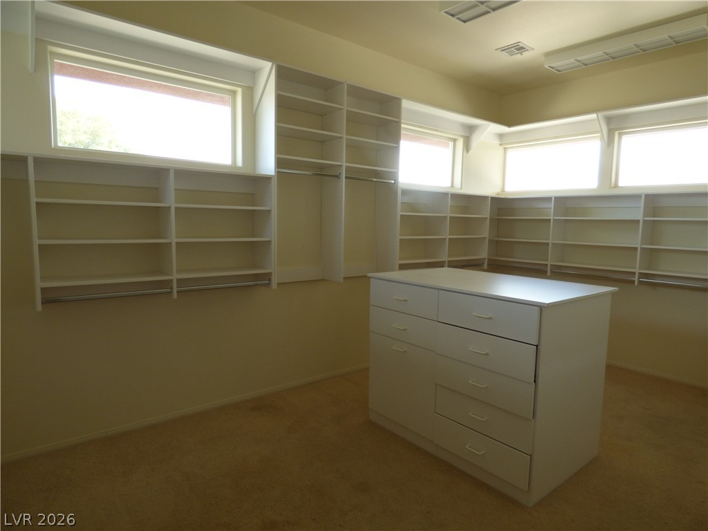 7695 Gilespie Street Property Photo 10