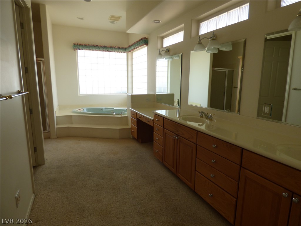 7695 Gilespie Street Property Photo 11