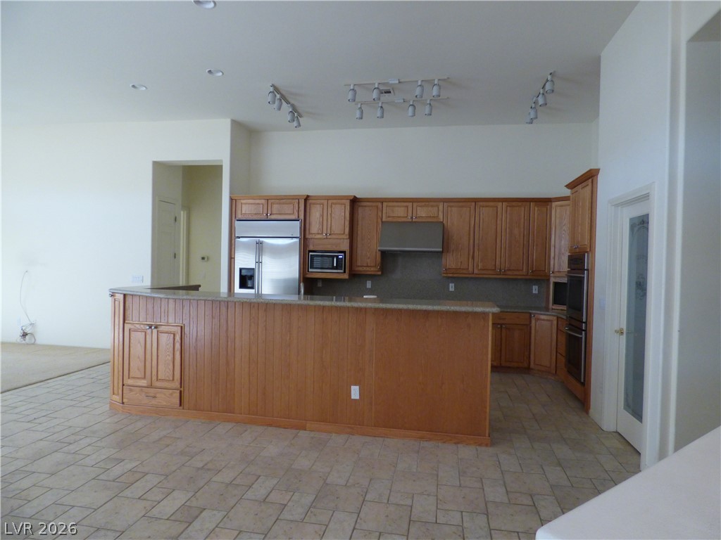 7695 Gilespie Street Property Photo 11