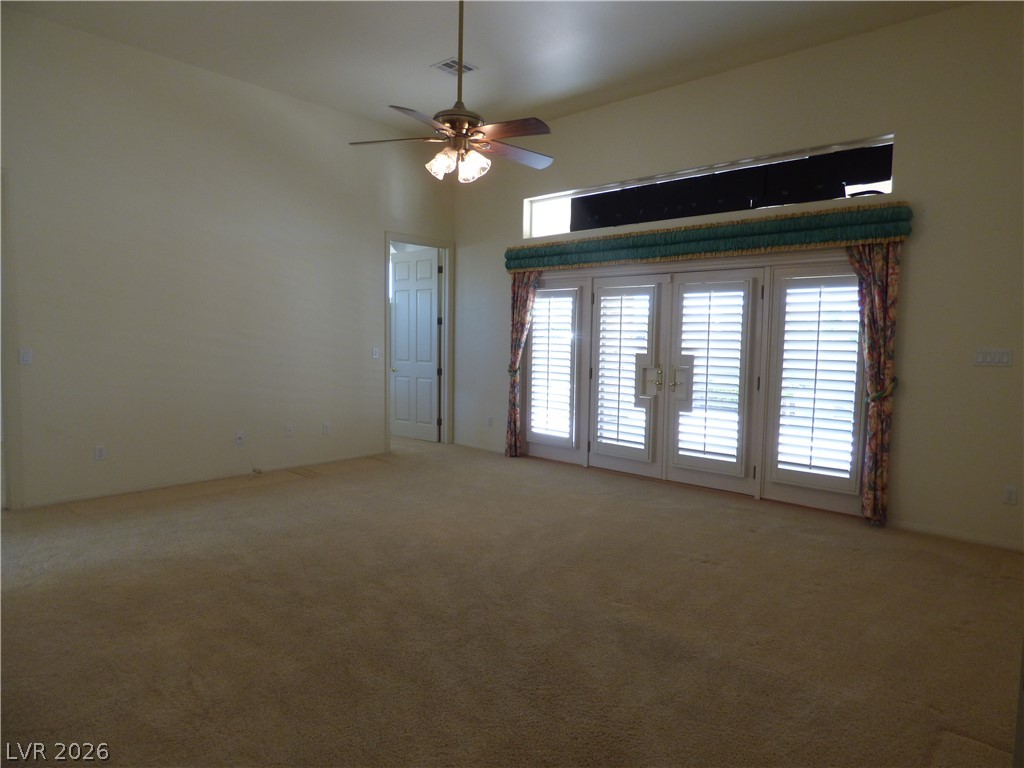 7695 Gilespie Street Property Photo 13
