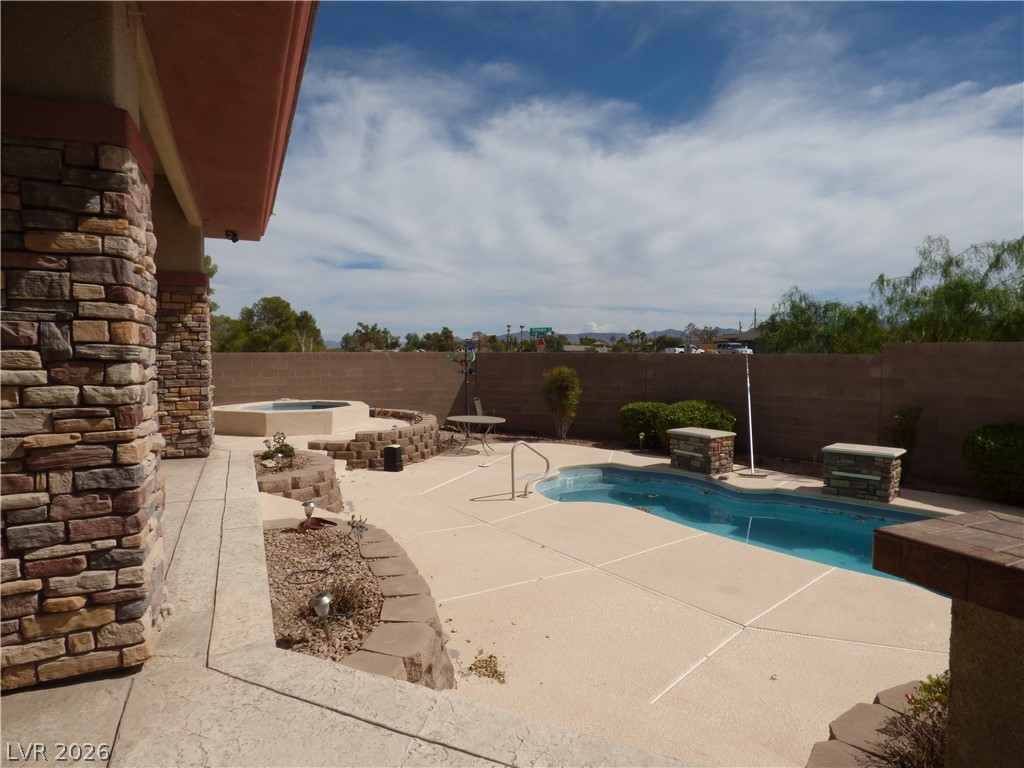 7695 Gilespie Street Property Photo 21