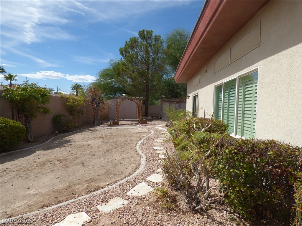 7695 Gilespie Street Property Photo 27