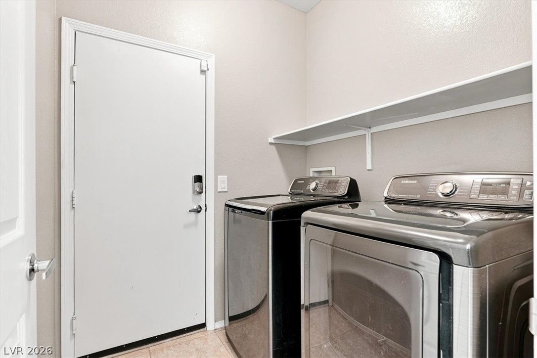 6283 Shamrock Lake Avenue Property Photo 12