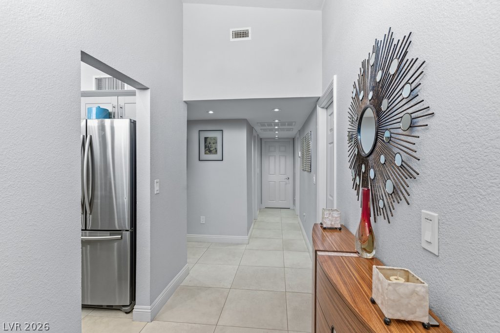 3327 Seminole Circle Property Photo 3