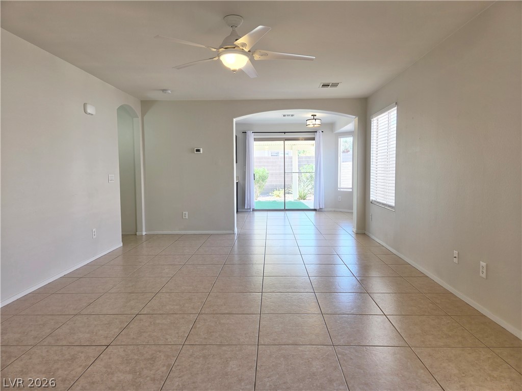 4931 Lunetto Avenue Property Photo 9