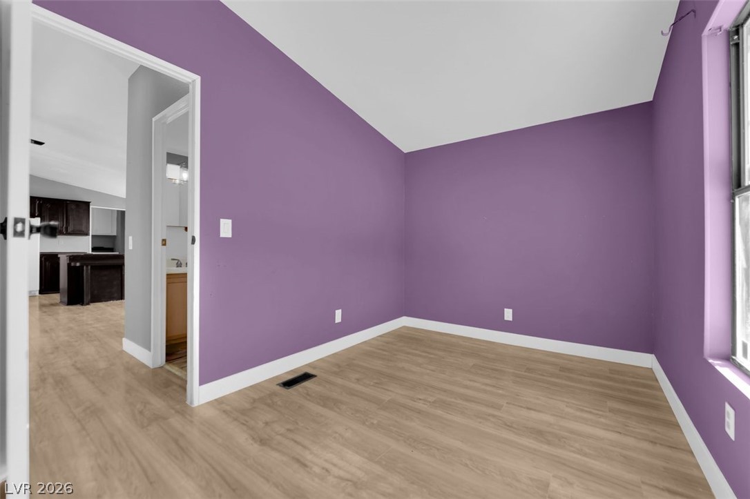 2878 Green Tree Avenue Property Photo 12