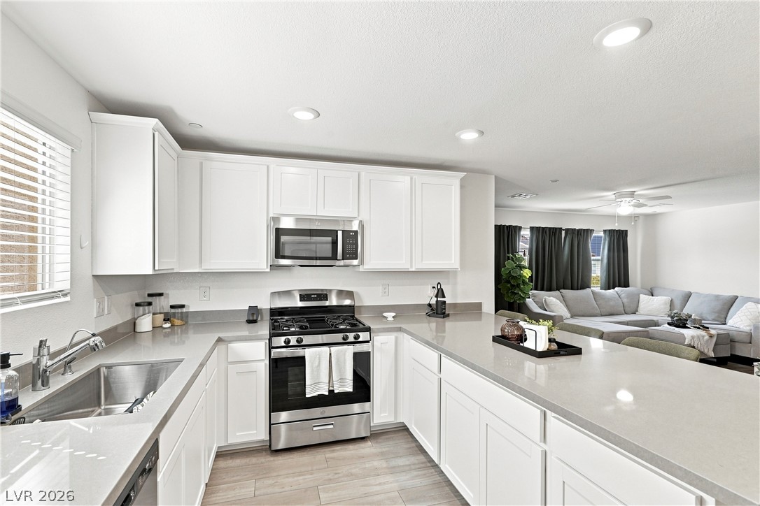 6246 Foxes Dale Street Property Photo 10