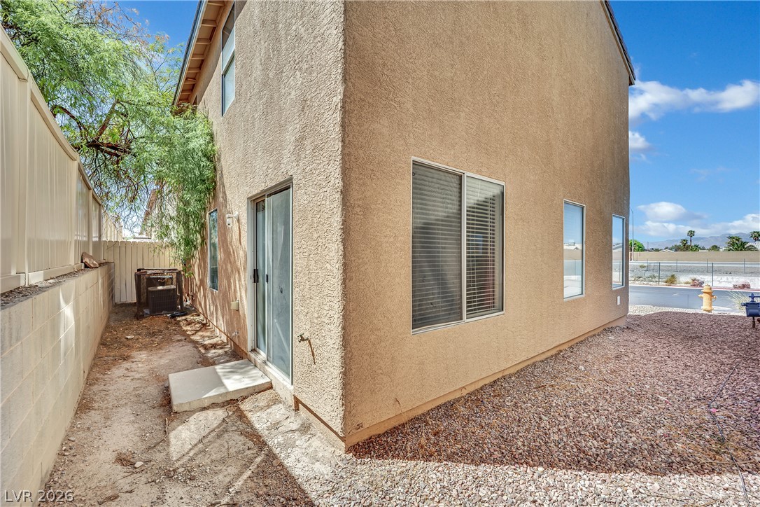 1700 Buck Island Street Property Photo 23