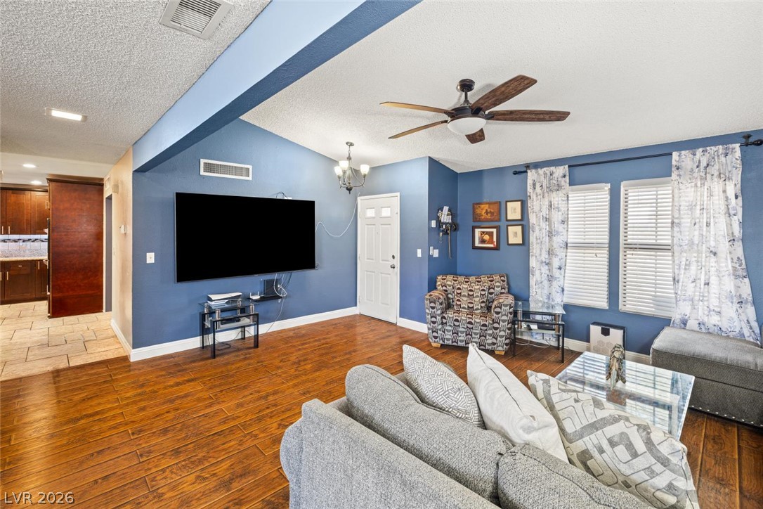 4322 Satinwood Drive Property Photo 8