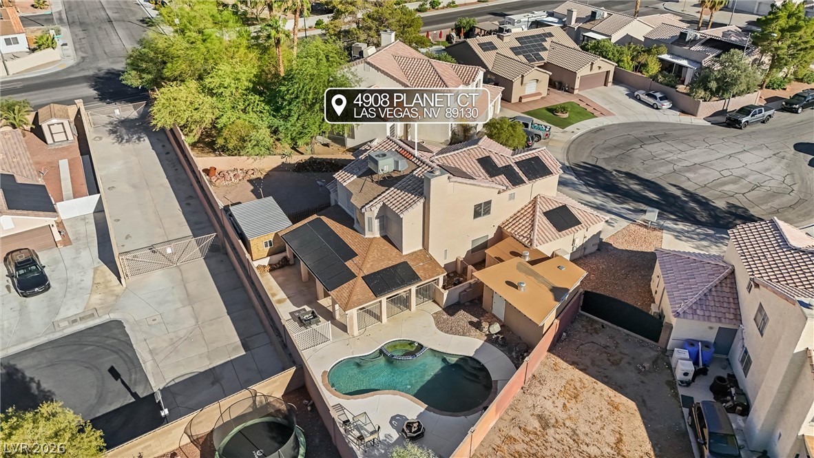 4908 Planet Court Property Photo 4