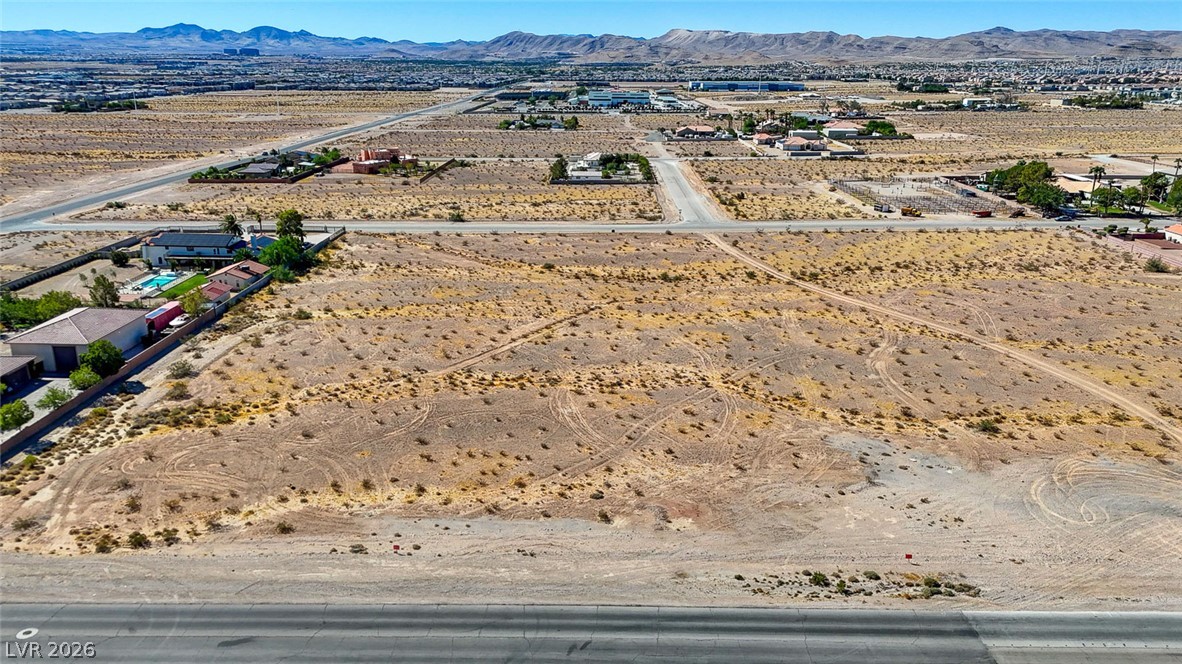 Pebble Road Property Photo 1
