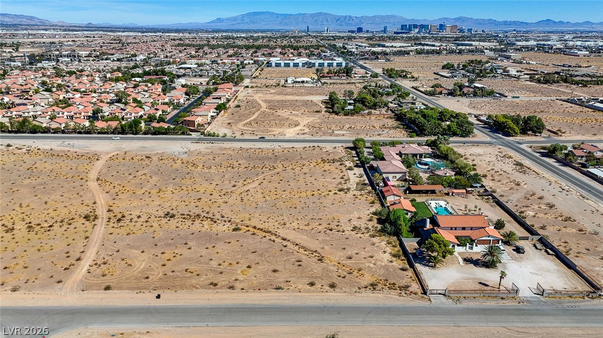 Pebble Road Property Photo 9