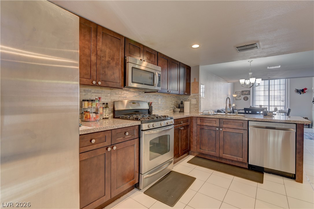 6546 Ironbark Lane Property Photo 8