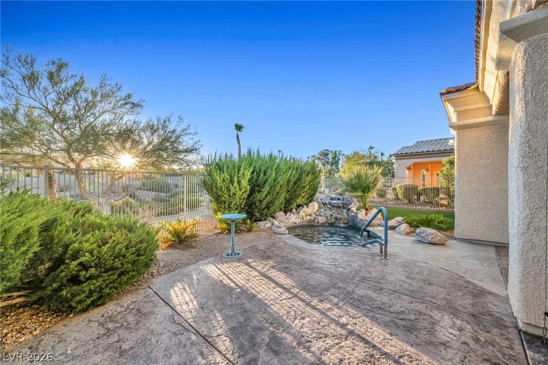 4555 Riva De Romanza Street Property Photo 2