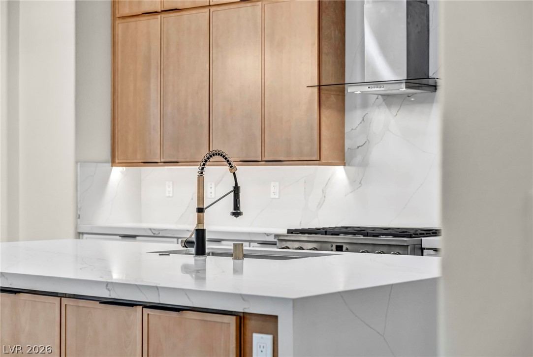 4555 Riva De Romanza Street Property Photo 11