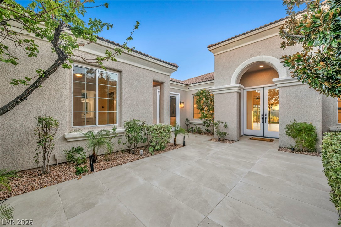 4555 Riva De Romanza Street Property Photo 24