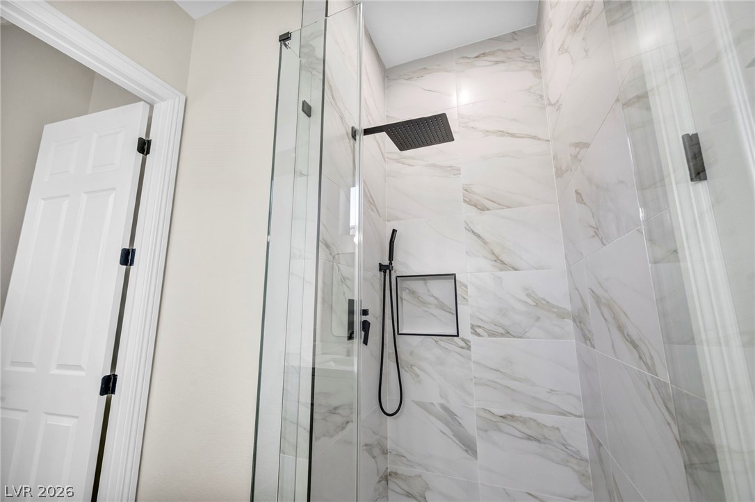 4555 Riva De Romanza Street Property Photo 46