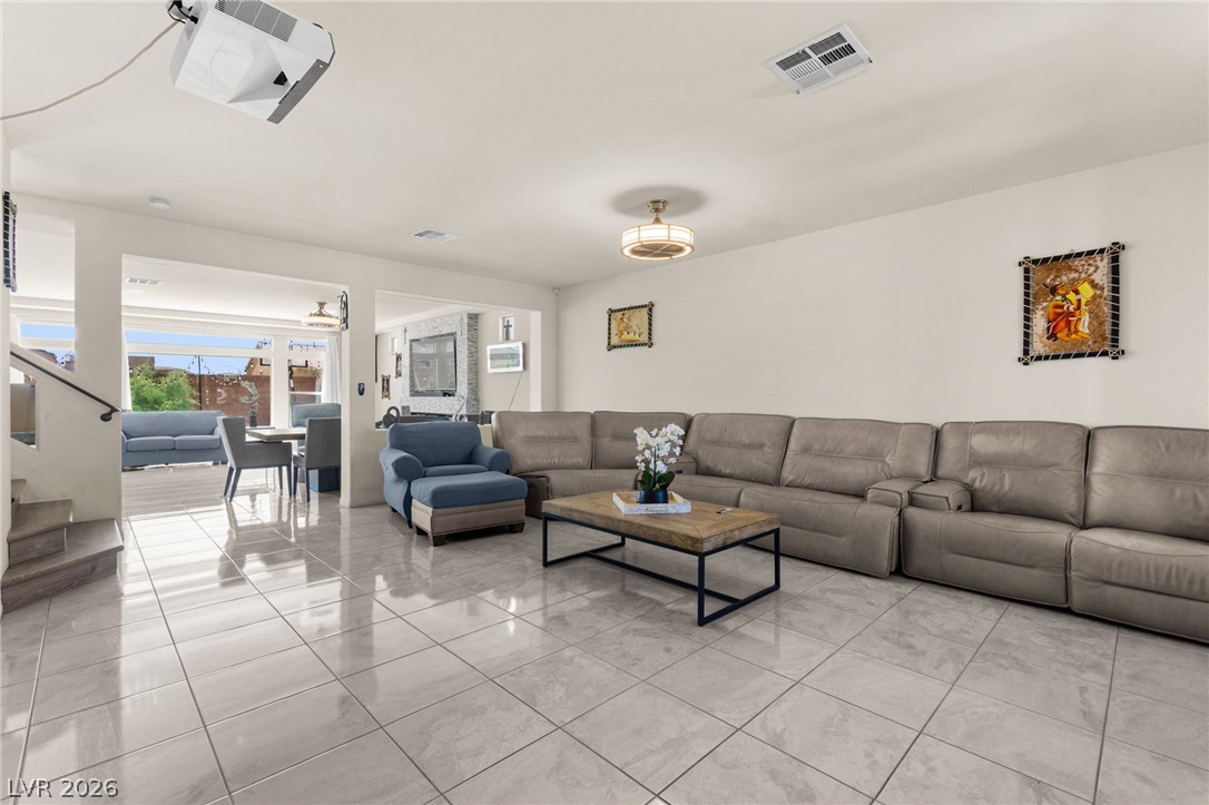 5929 Graystone Ridge Avenue Property Photo 8