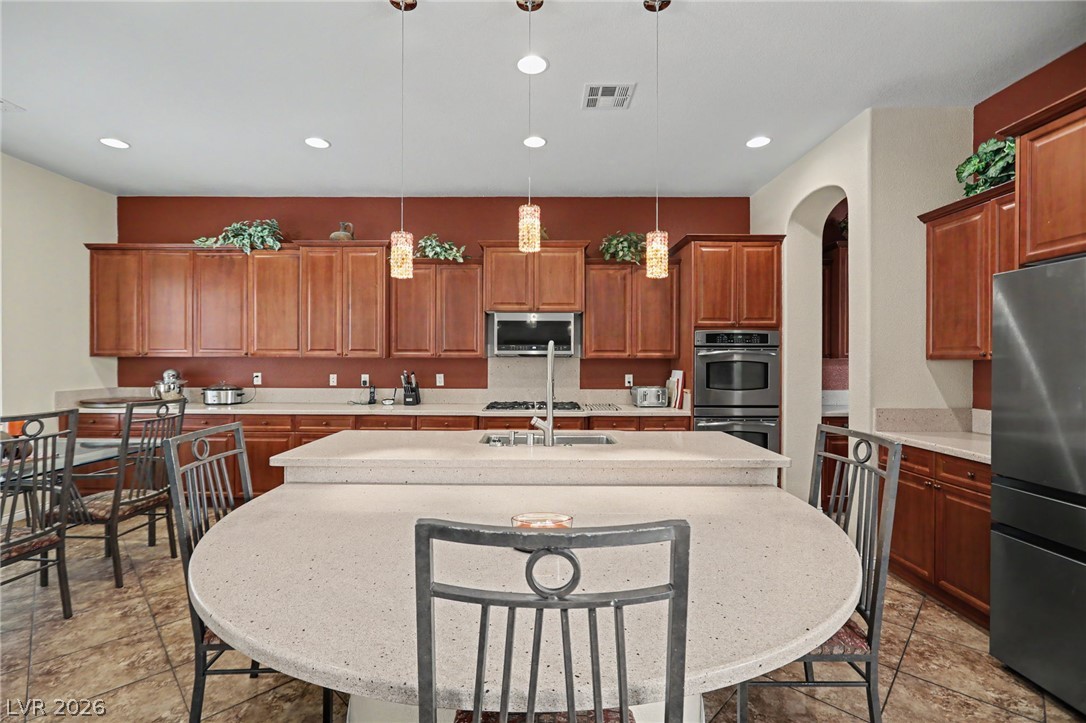 7567 Pearl Crescent Drive Property Photo 16
