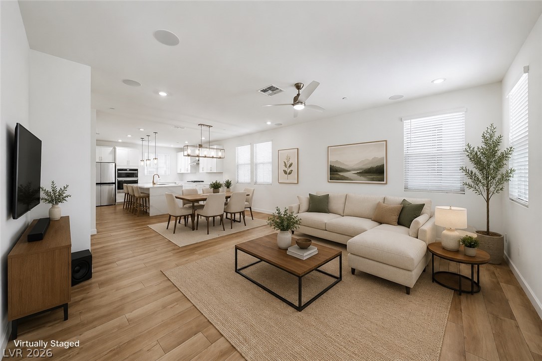 1437 Whistling Kite Street Property Photo 4