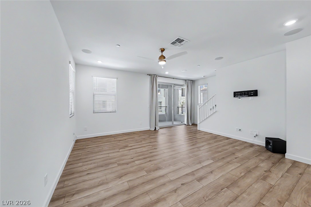 1437 Whistling Kite Street Property Photo 9
