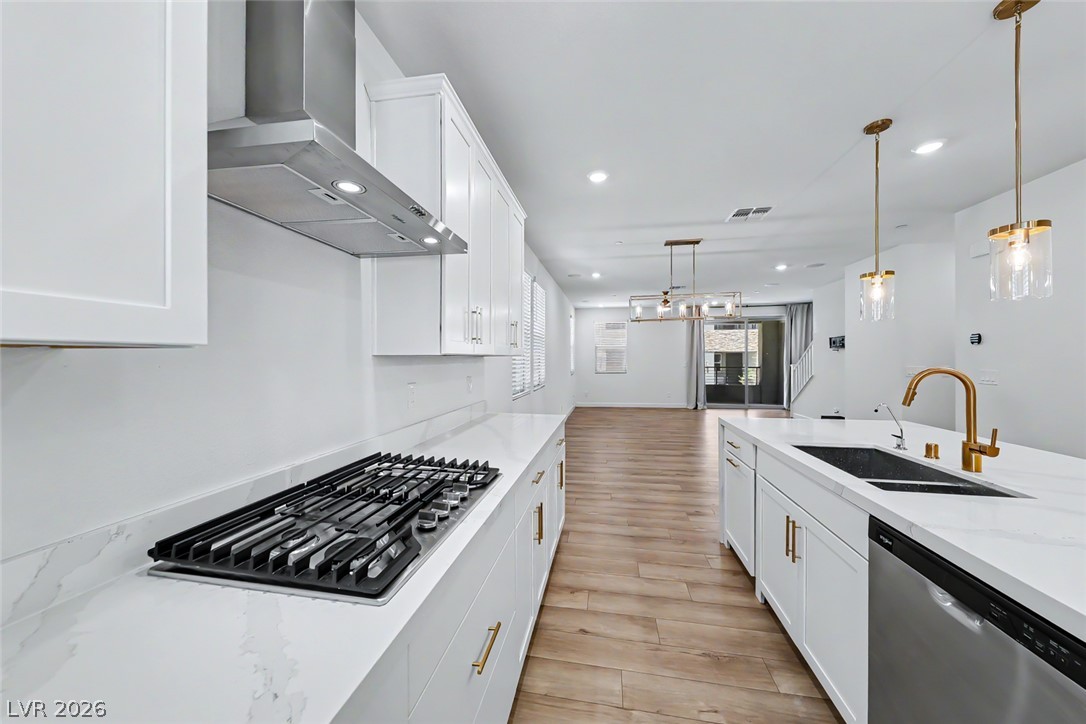 1437 Whistling Kite Street Property Photo 14