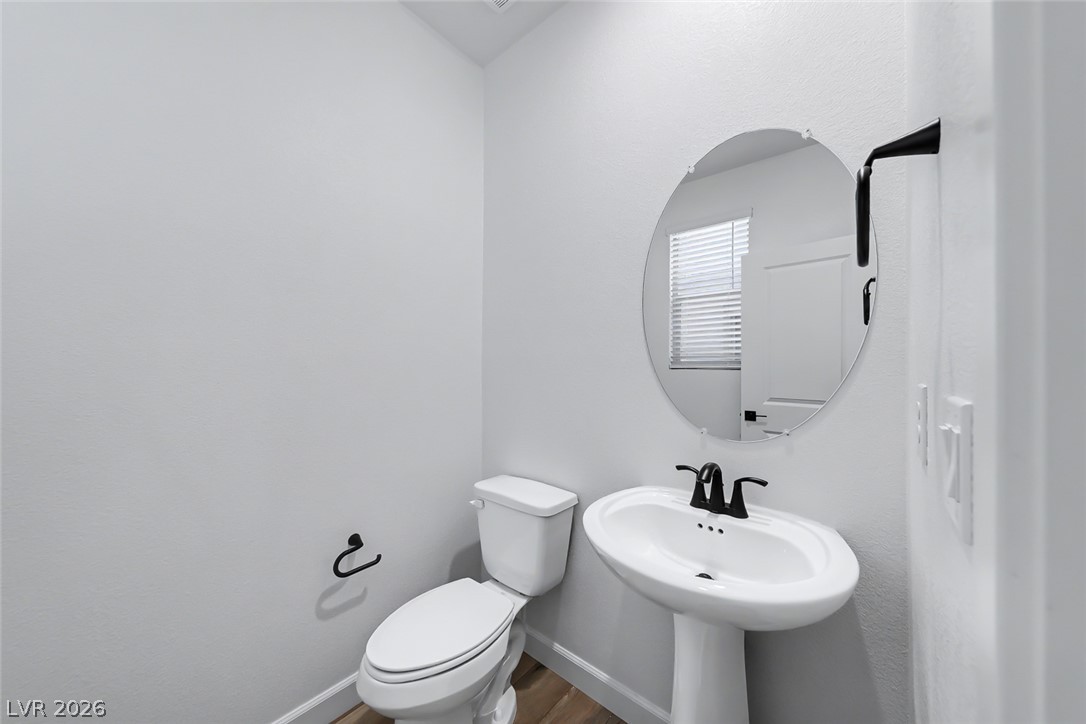 1437 Whistling Kite Street Property Photo 34