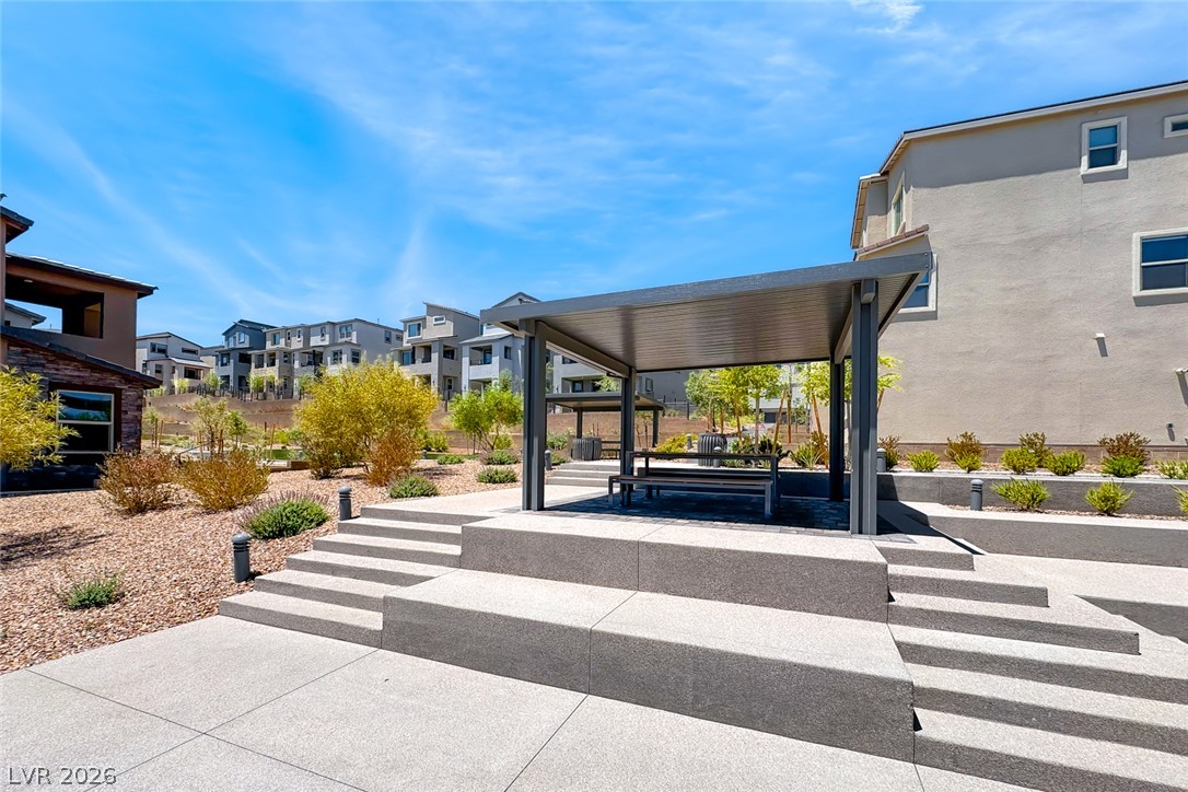 1437 Whistling Kite Street Property Photo 38