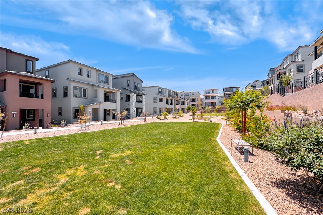 1437 Whistling Kite Street Property Photo 41