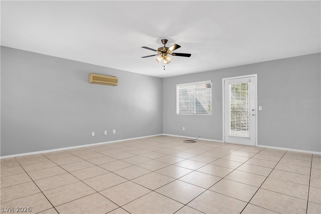 251 Ventana Village Lane Property Photo 6