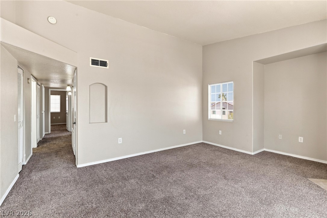 3318 North Decatur Boulevard 2096 Property Photo 4