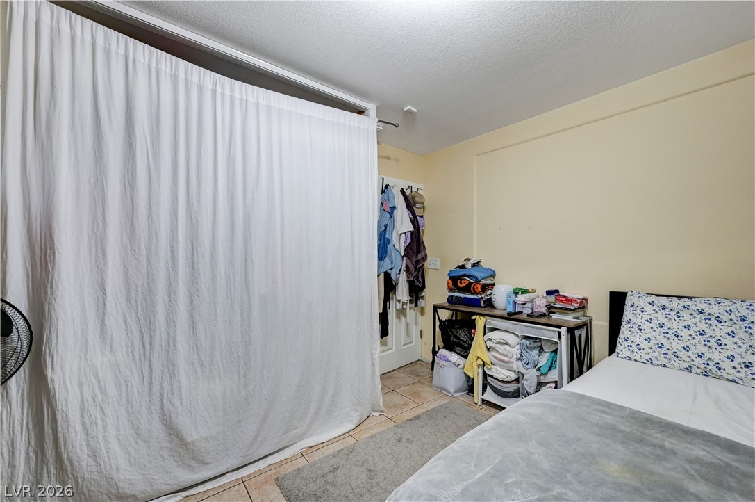 8325 Haven Cove Avenue Property Photo 31