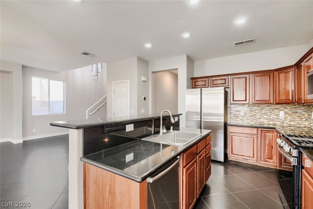 9015 Toast Avenue Property Photo 11