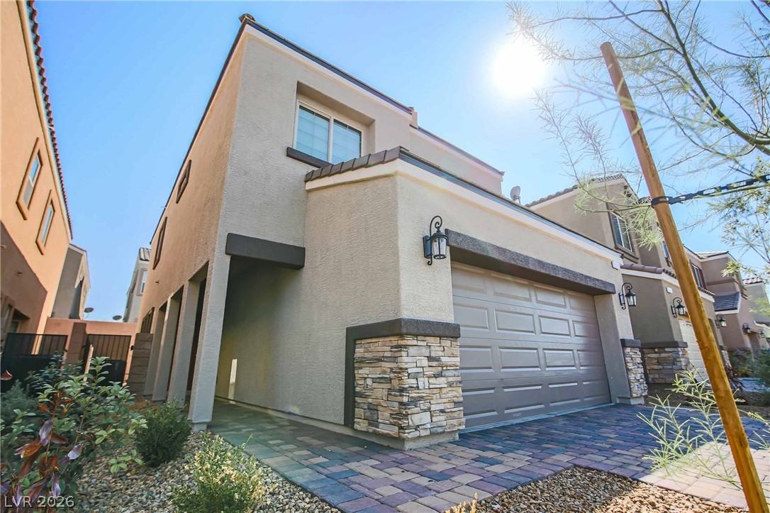 1143 Jesse Harbor Avenue Property Photo 1