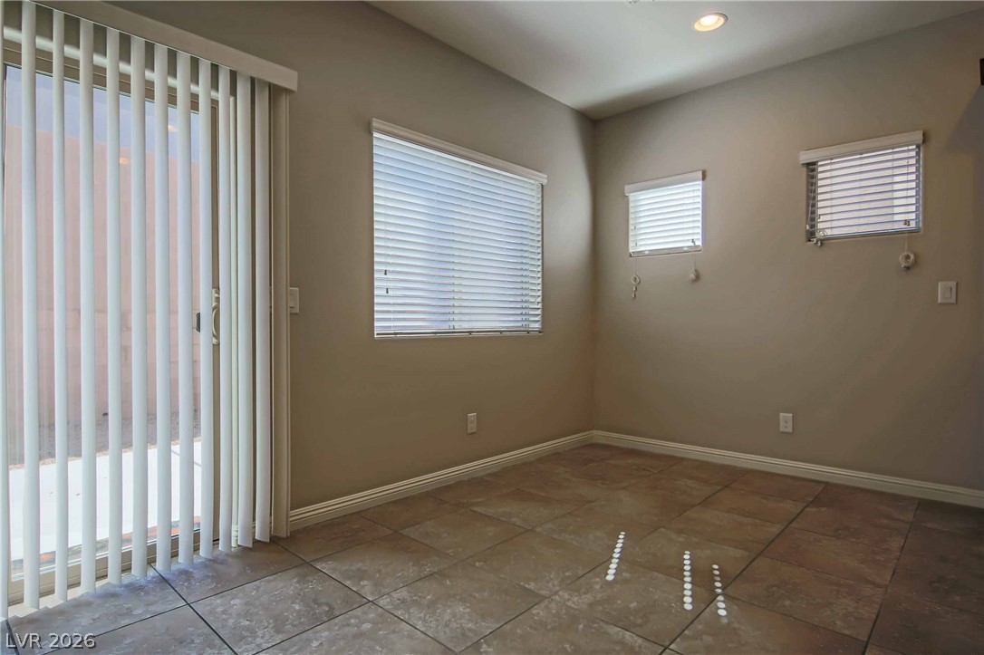 1143 Jesse Harbor Avenue Property Photo 10
