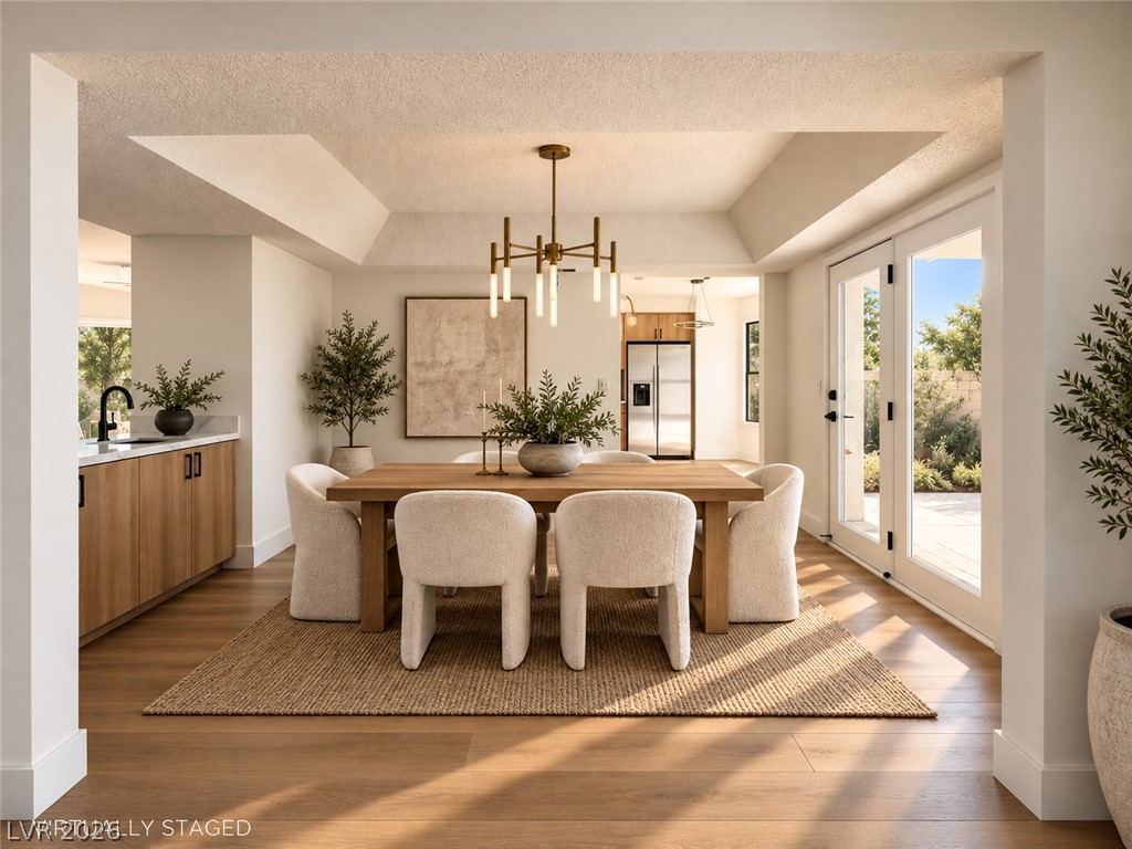 9109 Shelter Cove Court Property Photo 2