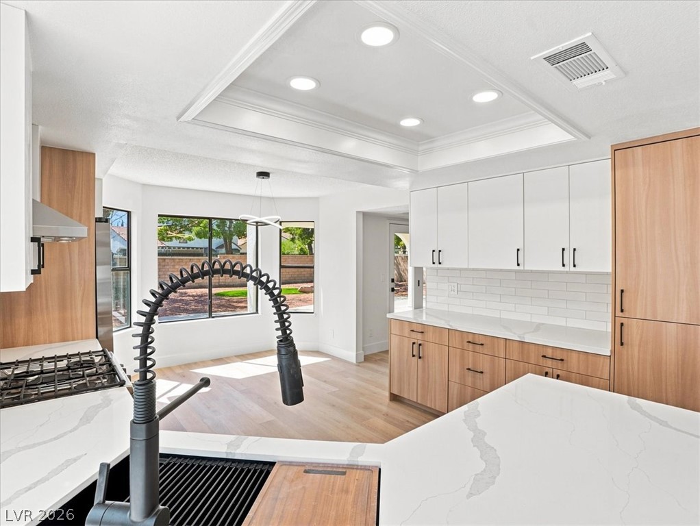 9109 Shelter Cove Court Property Photo 49