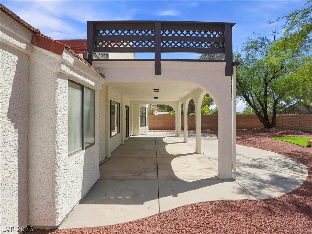 9109 Shelter Cove Court Property Photo 72