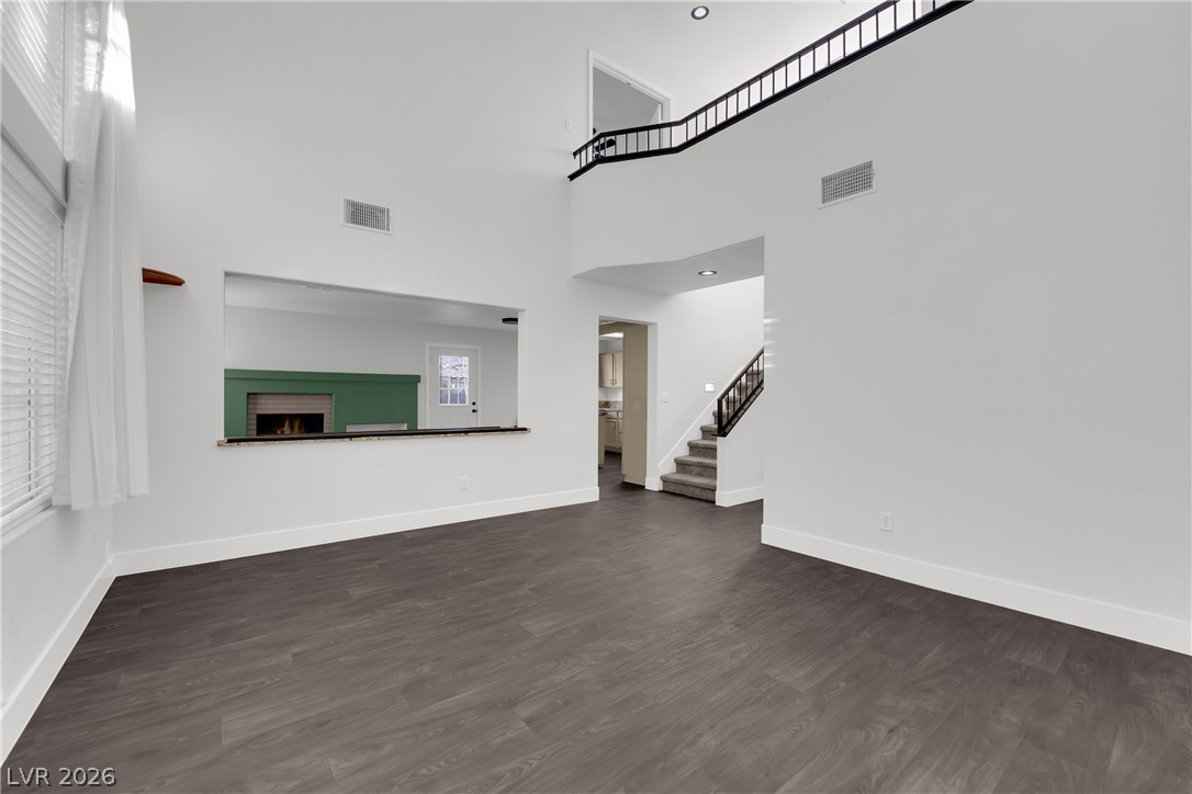2104 Blue Zenith Circle Property Photo 4