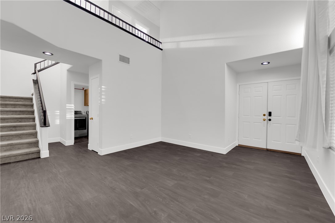 2104 Blue Zenith Circle Property Photo 5