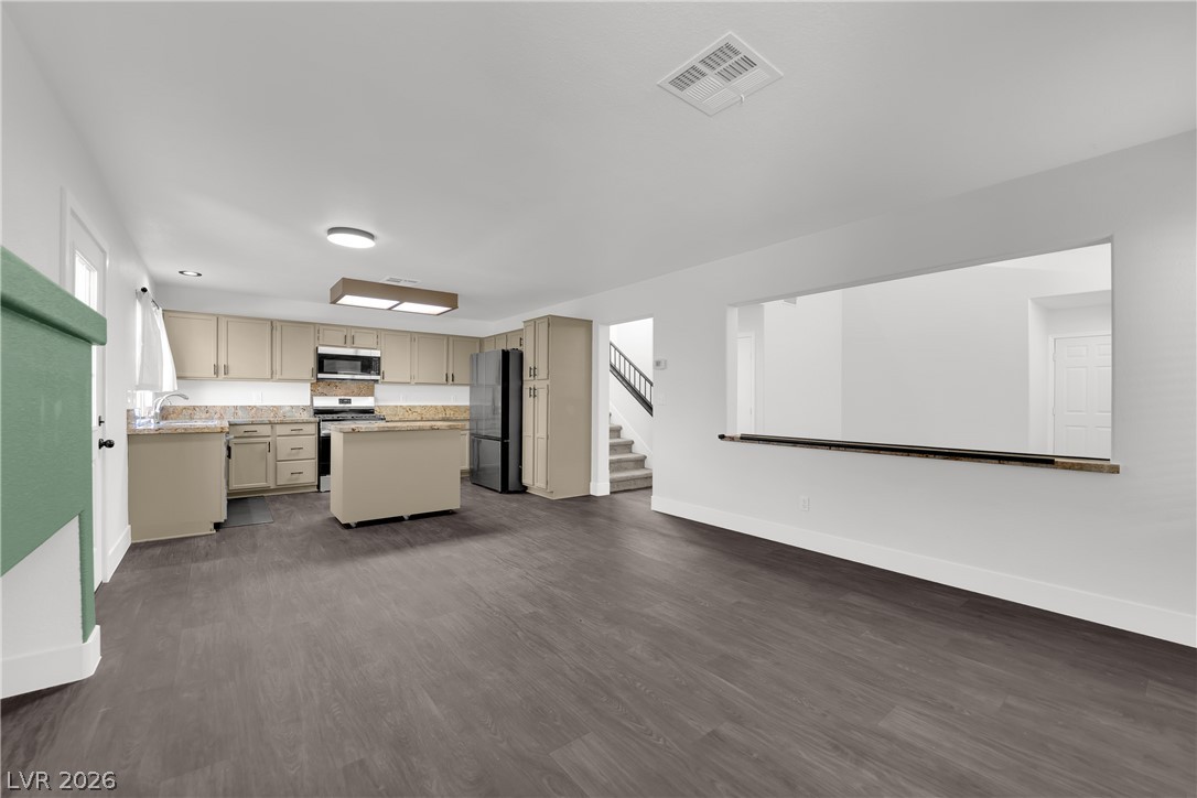 2104 Blue Zenith Circle Property Photo 10
