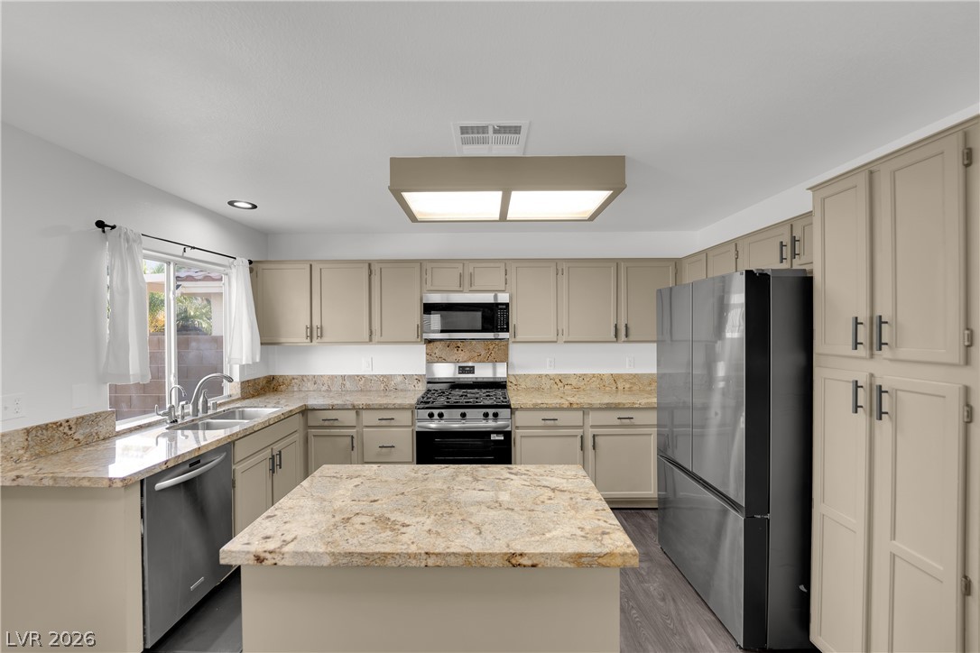 2104 Blue Zenith Circle Property Photo 17