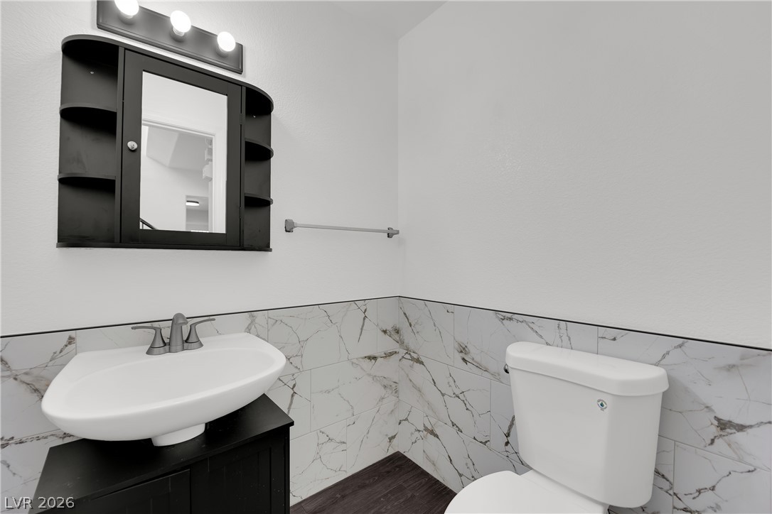 2104 Blue Zenith Circle Property Photo 18